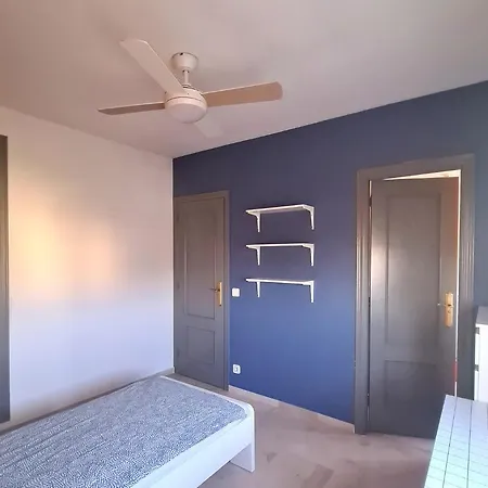 Apartamento Con 2 Hab En *
